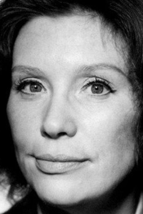 Ingeborg Lapsien as Miss Erikson