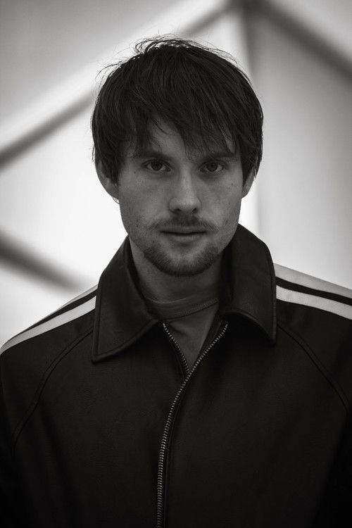 Florian Kosin as Antoine