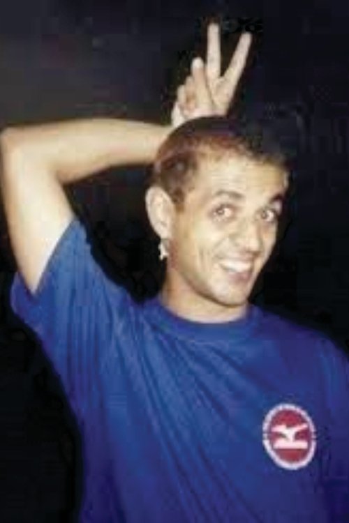 Samuel Reoli as Ele mesmo (gravação)