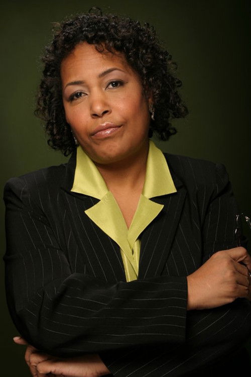 Cassandra Braden as Helen