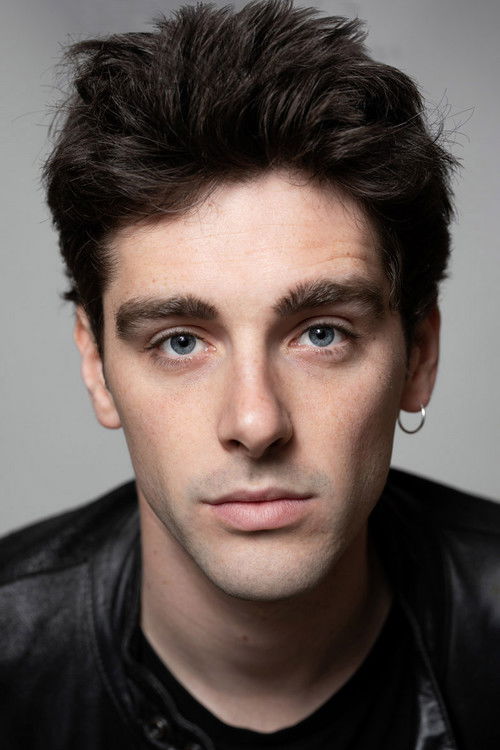 Emanuele Turetta as Alex