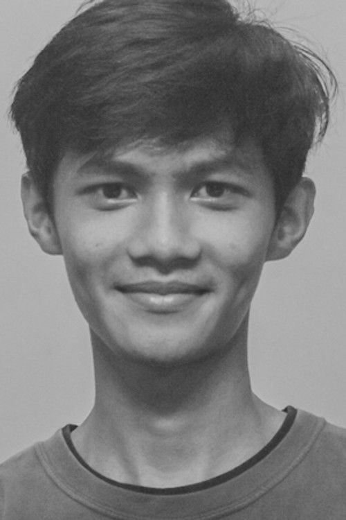 Aviv Hikmal Akbar as Johan