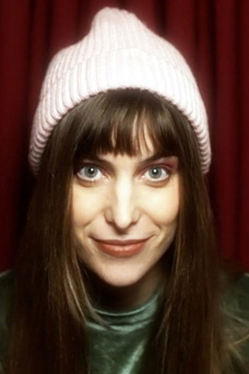 Olivia Viggiano as Mia Nichols