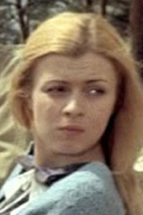 Tatyana Chekatovskaya as Нина Ивановна