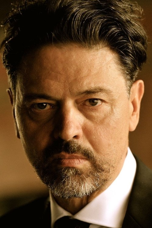 Sebastian Baur as Young Magician