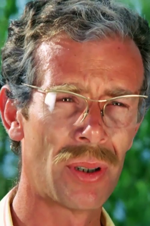 Giorgos Bartis as Alekos