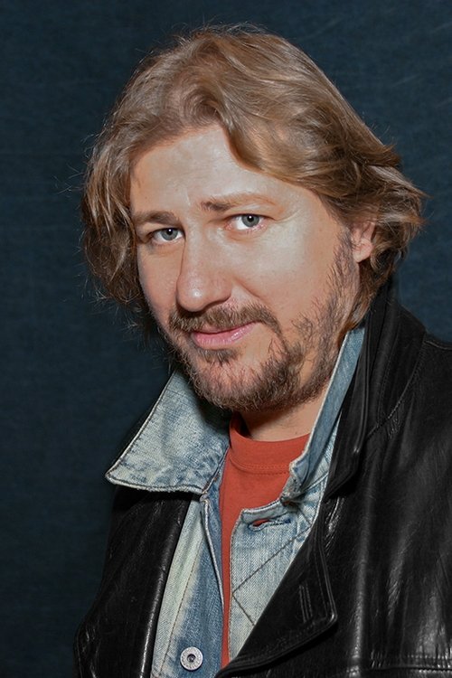 László Széles as Csányi Elek