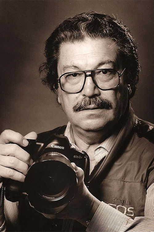 Eduardo Gageiro as Self