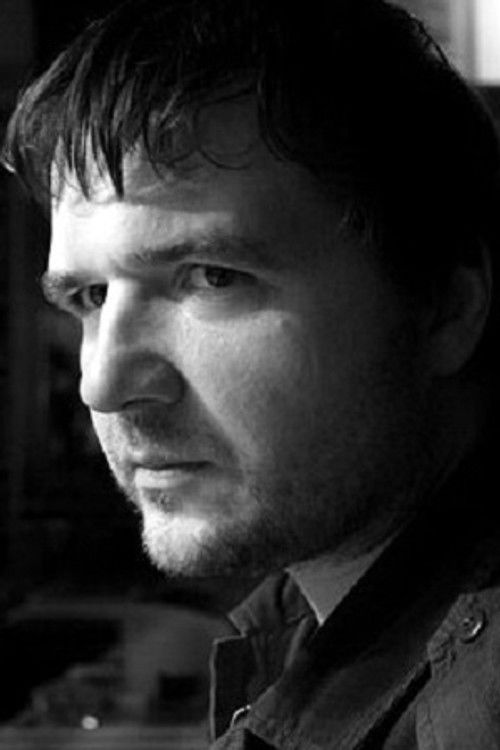 Alexey Sashin as Operator