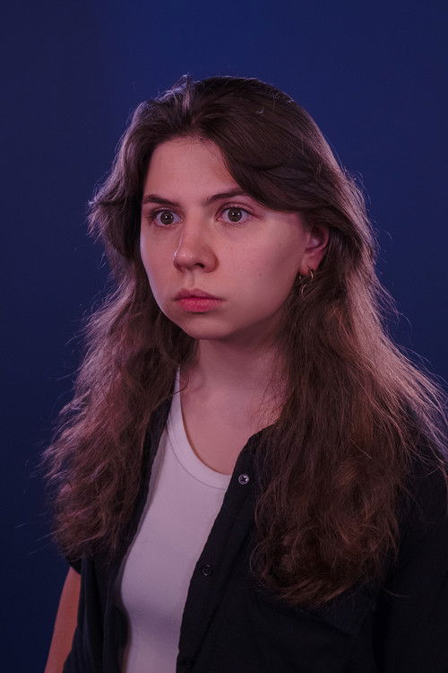 Paule Sydr as Sandra