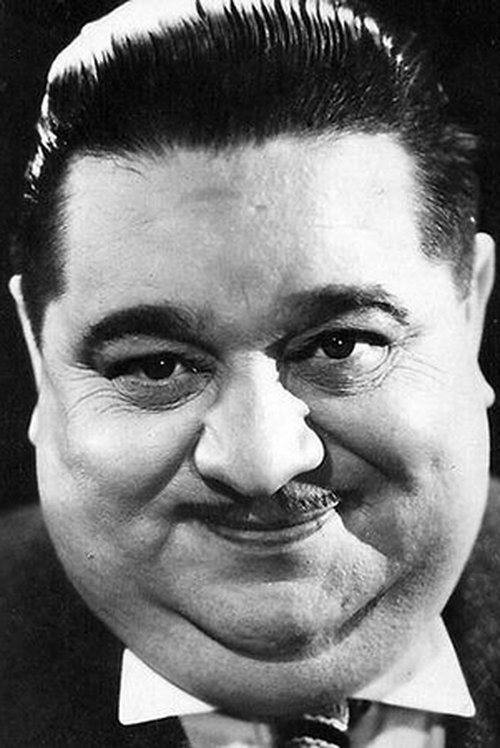 Paul Pauley as Le duc de Rocheterre