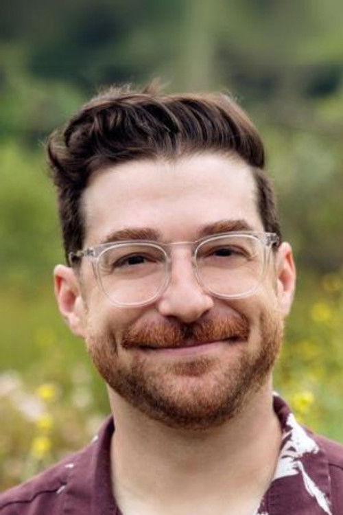 Greg Nix as Simon Togar