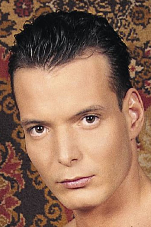 Istavan Hogyes as Atilla