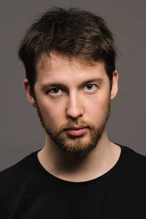 Theodor Tabor as Robert