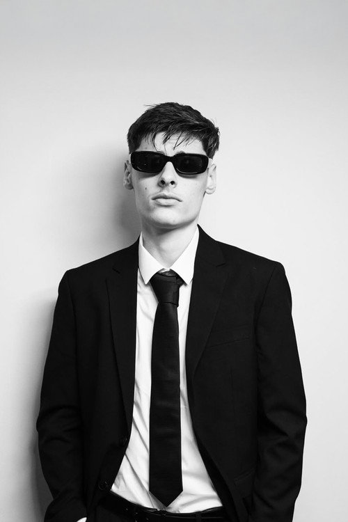 Diego del Río as Maxime