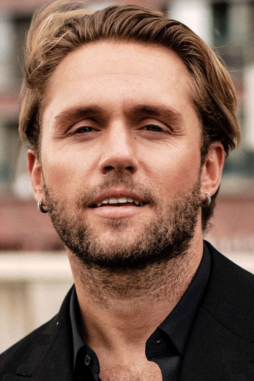 Vsevolod Sokolovskiy as Denis