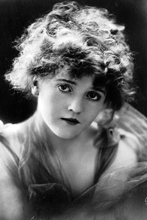 Doris May as Little Jester