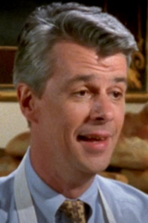 François Giroday as Leonard Ripken