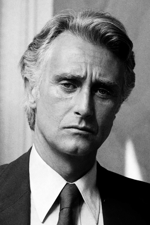 Hubert Noël as Bank Clerk