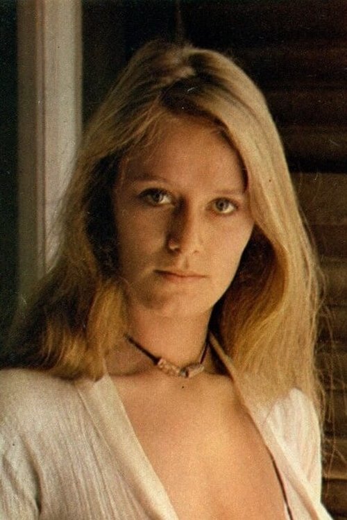 Eva Axén as Pat Hingle