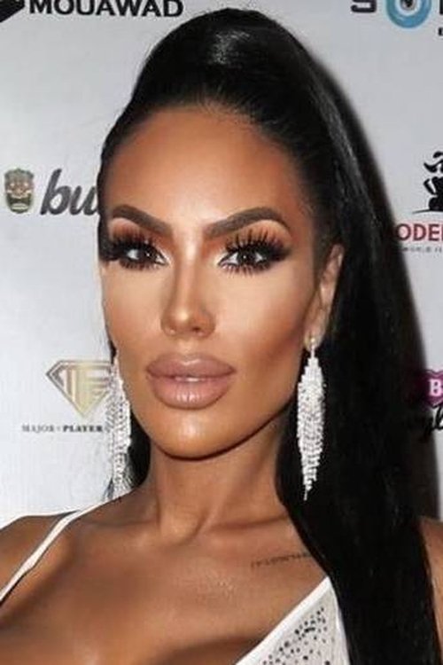 Camila Cruz Escobar as Camila