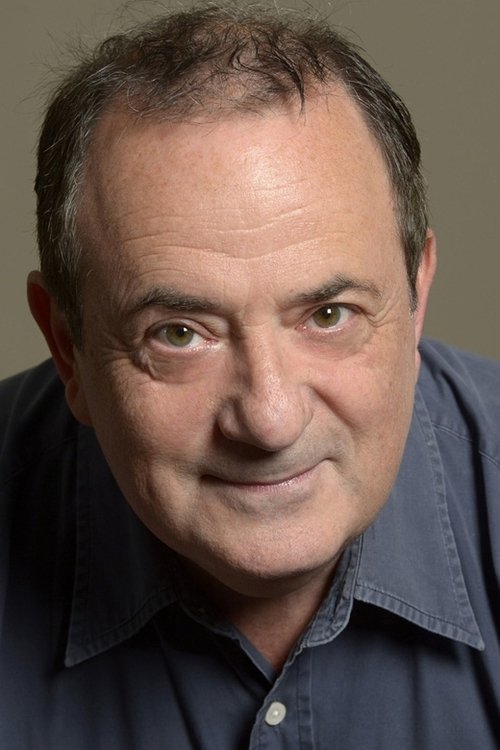 Bruno Abraham-Kremer as Le curé