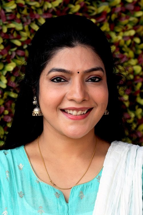 Vasuki Anand as Gayathri