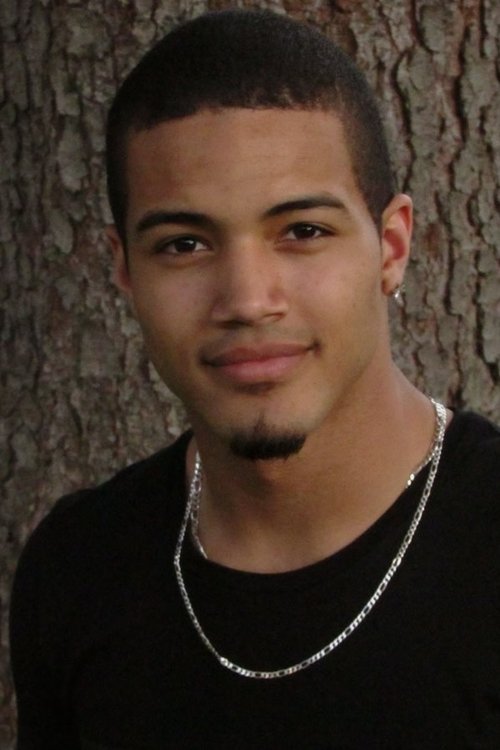 Aason Nadjiwan as Bodie