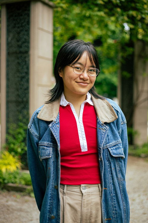 Madie Cueva as Emergency Lights (Voice)