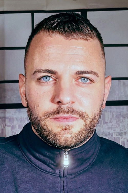 Lewis Saunderson as Mackenzie