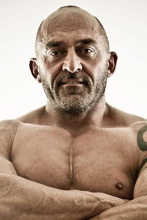 Garth Collins as Mussel