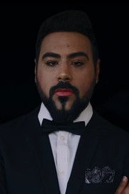 Ahmad Sadik Saqqar as Der Nachbar