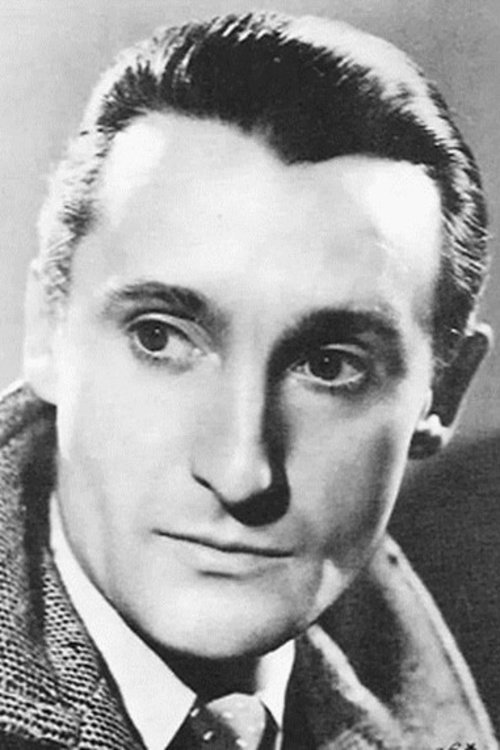 Robert Le Vigan as Charles Davis