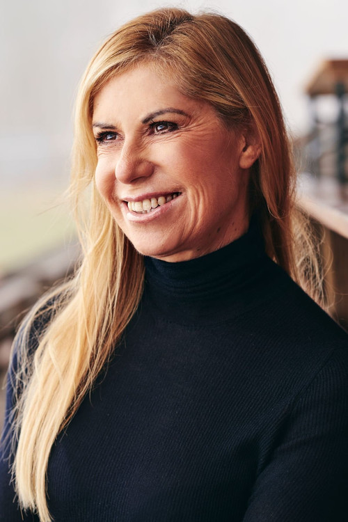 Denise Biellmann as Susi