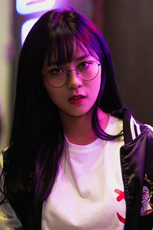 MisThy as Nhân viên bệnh viện