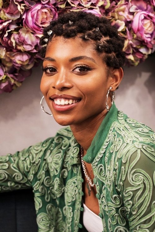 Savanna Small as Keesha