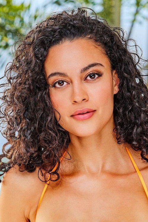 Sarah Aliy as Deelnemer