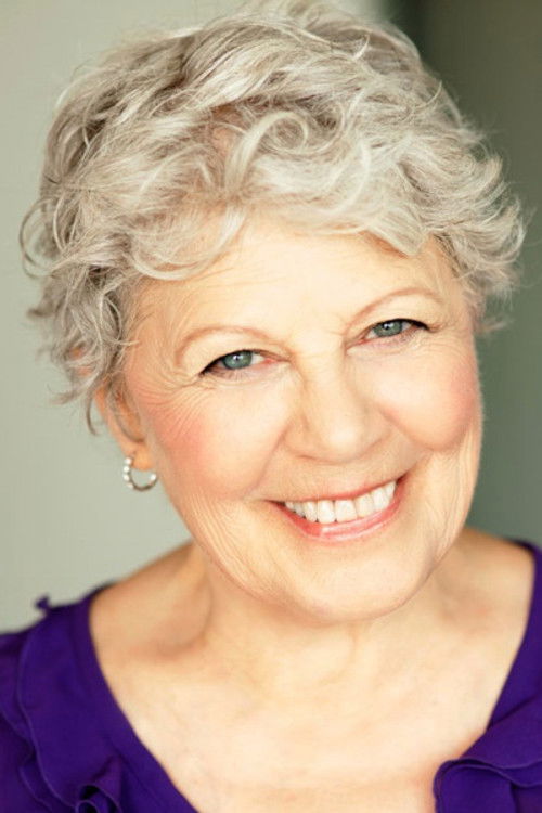 Barbara Haas as La Mere