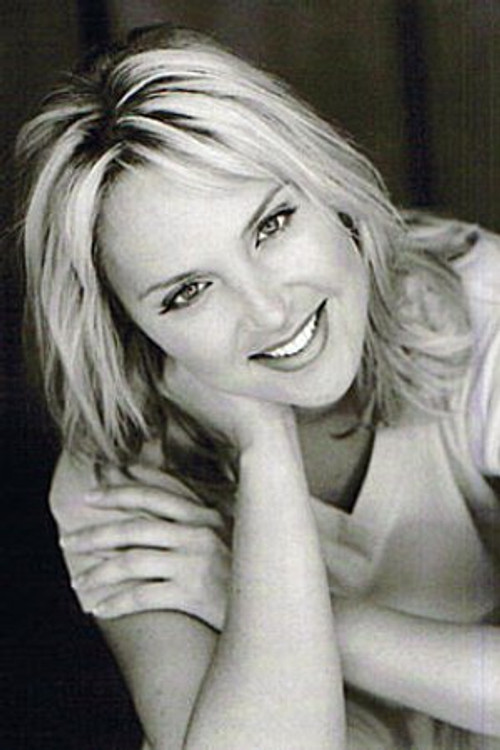 Melissa Wyler as Rhonda