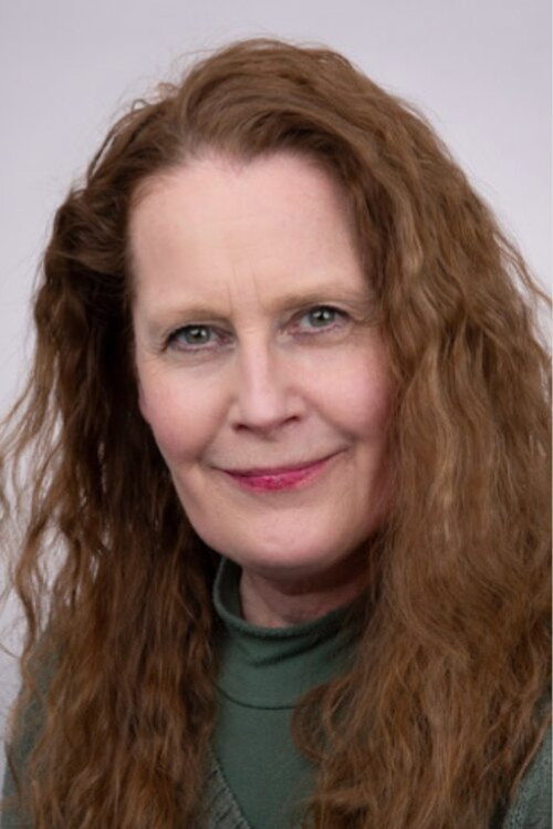 Rachel Kerr as Dr. Kerr