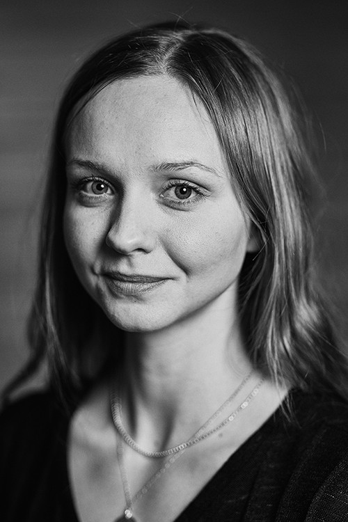Anna Åström as Hannah