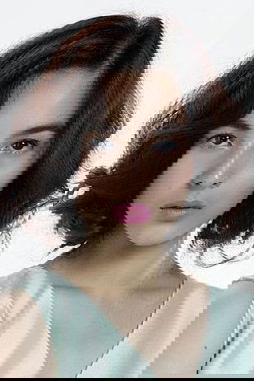 Chelsea Islan as Alfie