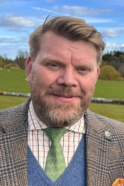 Tommy Johansen as Self