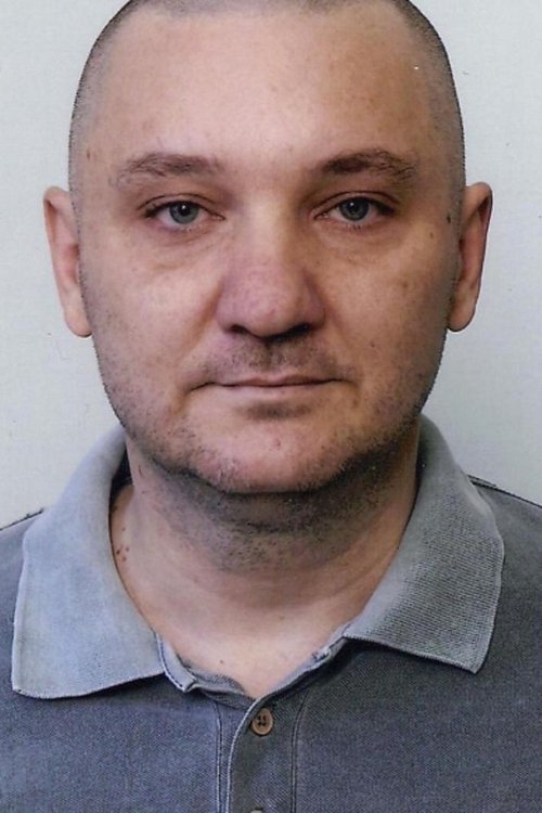 Robert Roklicer as Pele (segment "Sigurna kuća")