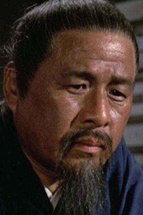 Fuk Yan-Cheng as Court official