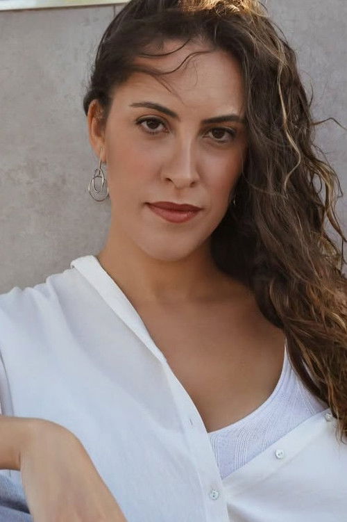 Marta Fariza as Susi