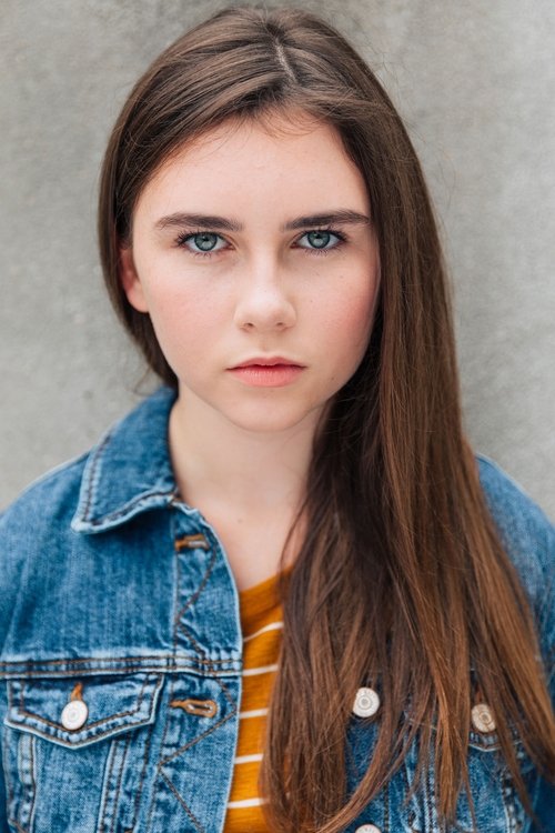 Jillian Lebling as Elayna (segment "Until Forever")