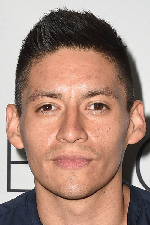 Carlos Pratts as Julian / James