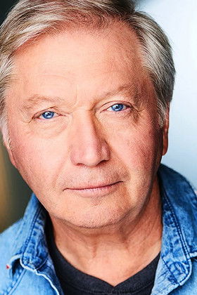 Warren Sweeney as Gas Mart Clerk