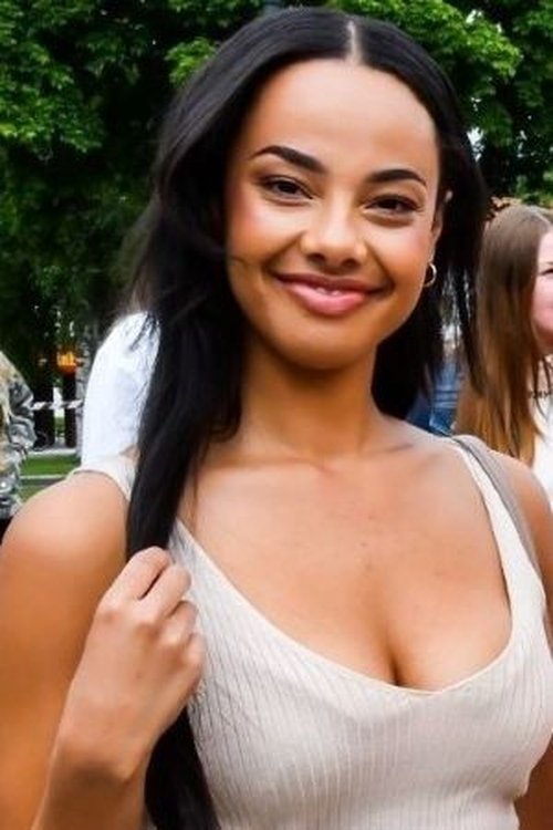 Natalie Bjerke Roland as Lilja